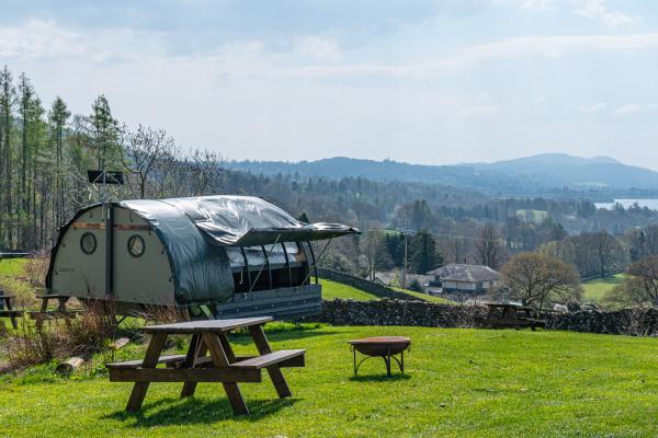 Landpod with view over Windermere