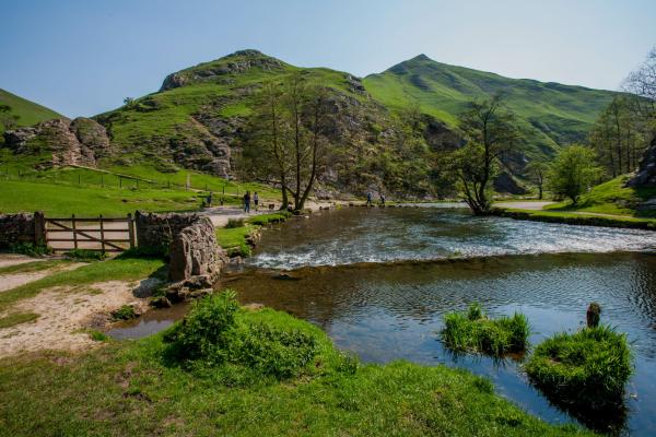 Dovedale Stepping stones and river Dove