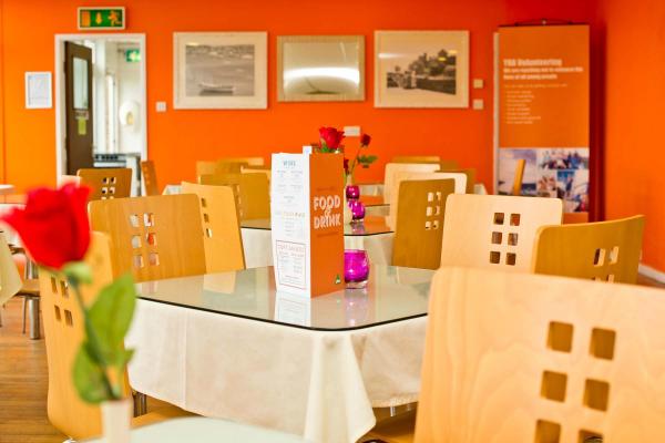 YHA Conwy dining room