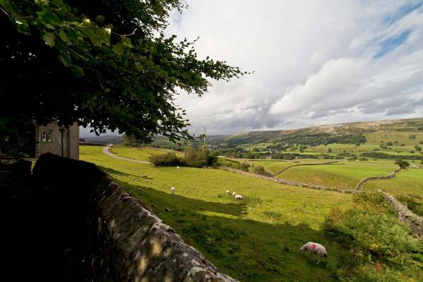 YHA Grinton Lodge View
