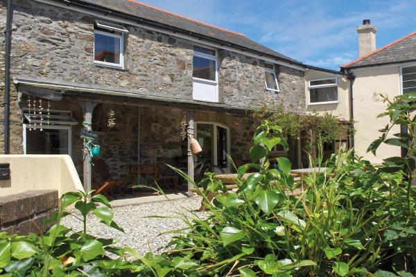 YHA Boswinger exterior