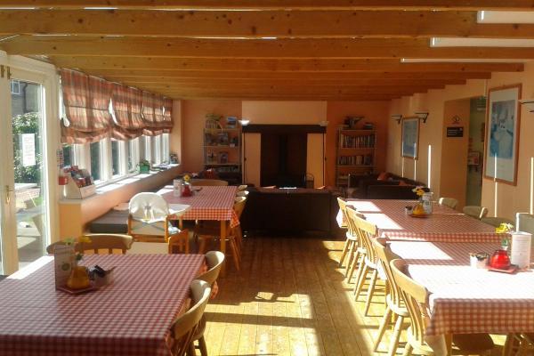 YHA Helmsley dining room