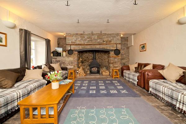 YHA Brecon Beacons lounge