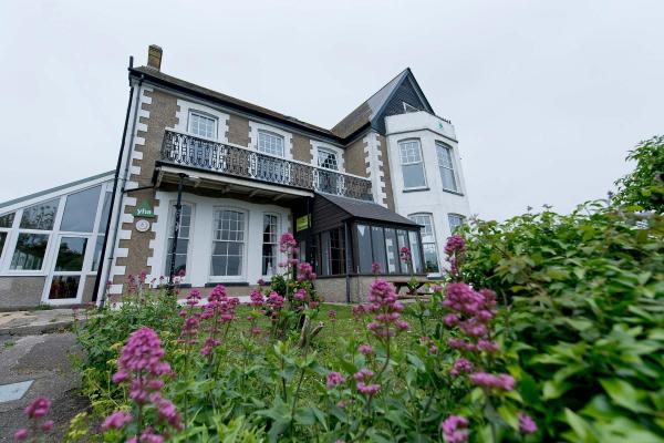 YHA Coverack exterior