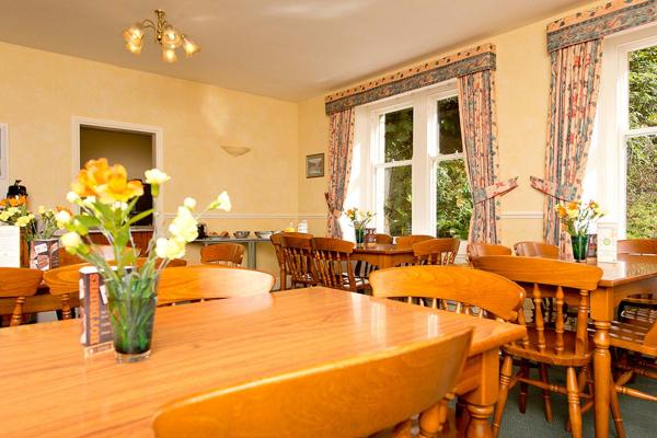 YHA Eyam Dining Room