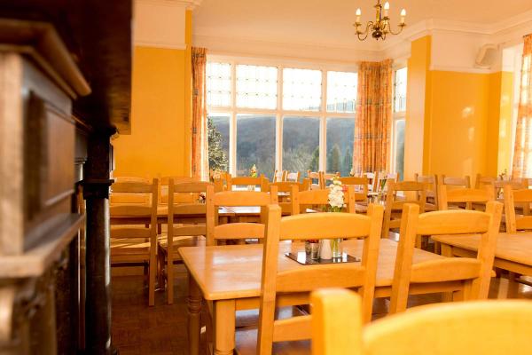 YHA Ravenstor Dining Room