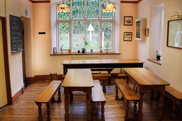YHA Bridges dining room