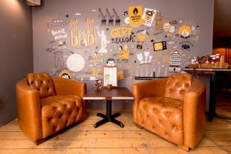 Lounge with social seating Image of YHA Bristol Lounge