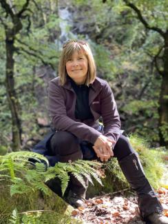 Portrait of Acting CEO Louise Platt