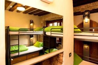 YHA Beverley Friary bedroom with bunk beds YHA Beverley Friary bedroom