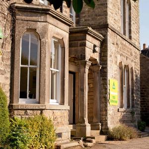 YHA Hathersage Exterior