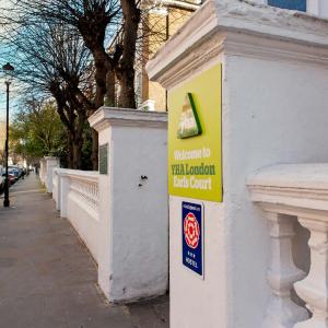 YHA London Earl's Court Entrance