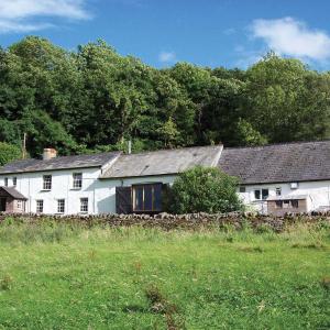 YHA Brecon Beacons Danywenallt view