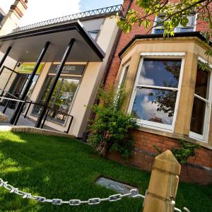 YHA Cambridge Exterior