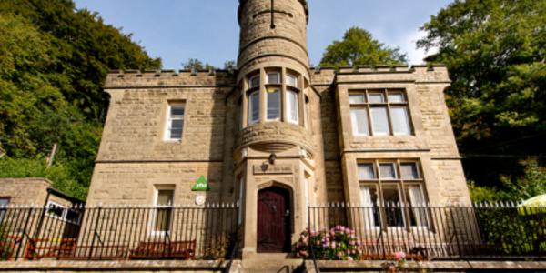 YHA Eyam exterior