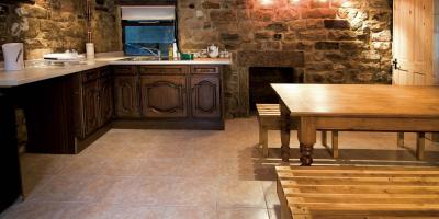 YHA Sheen Bunkhouse dining room