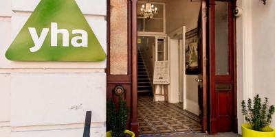 YHA London Earl's Court entrance
