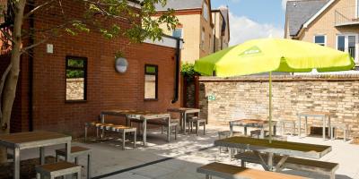 YHA Cambridge Outdoor Seating