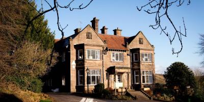 YHA Ravenstor Exterior