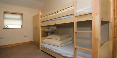 YHA Sheen Bunkhouse bedroom