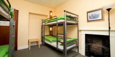 YHA Coniston Holly How Bedroom Image
