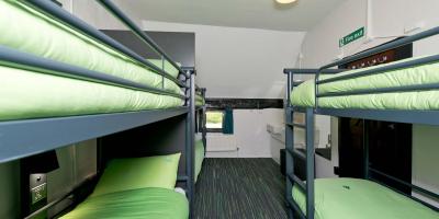 YHA Tanners Hatch bedroom