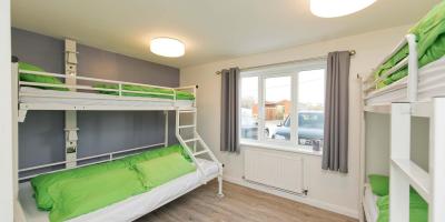 YHA Treyarnon Bay Bedroom