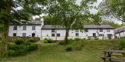 YHA Brecon Beacons exterior