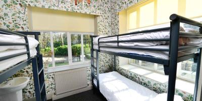 YHA Windermere bedroom designed by Interior Design Masters