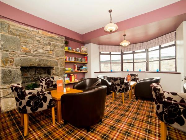 YHA Snowdon Pen-y-Pass lounge