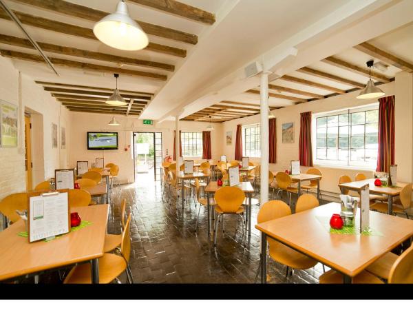YHA Ironbridge Coalport Dining Room