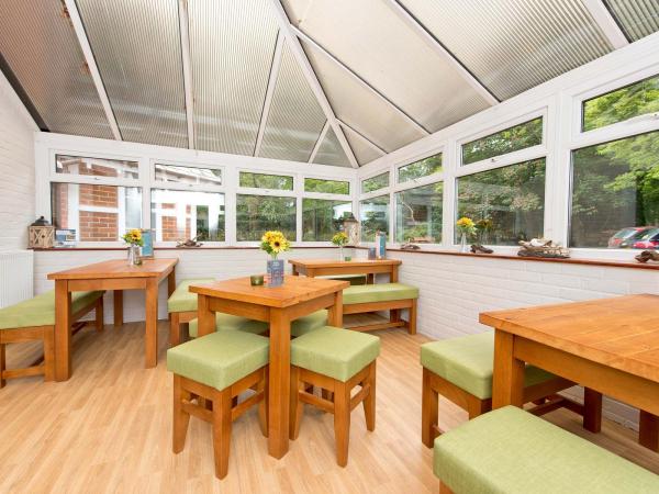 YHA New Forest Dining Room