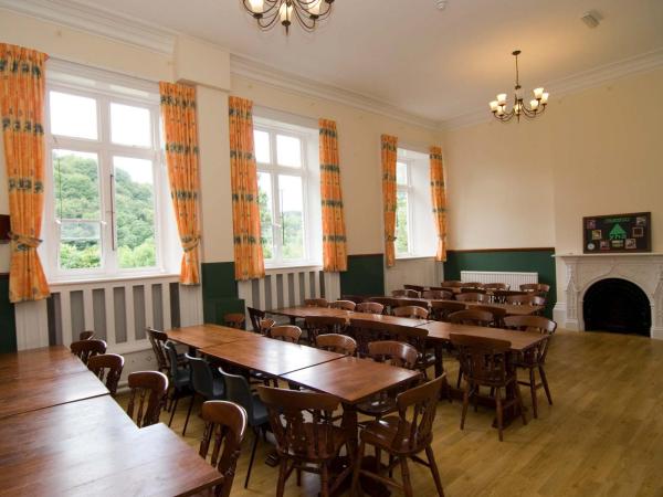 YHA Ironbridge Coalbrookdale dining room