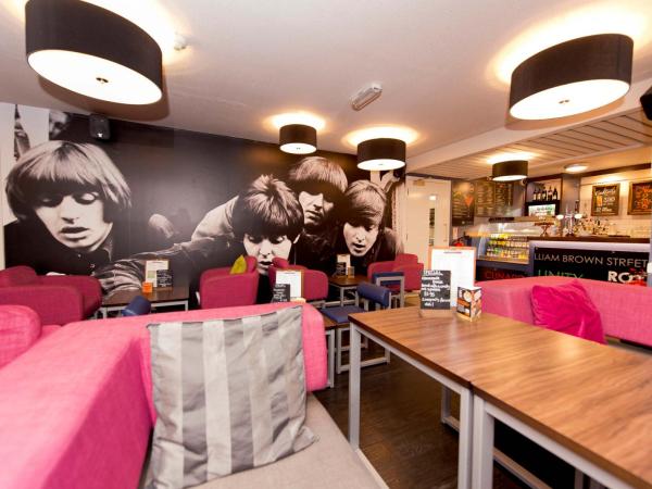 YHA Liverpool Albert Dock interior
