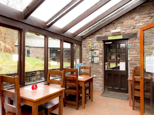 YHA Brecon Beacons Danywenallt dining room