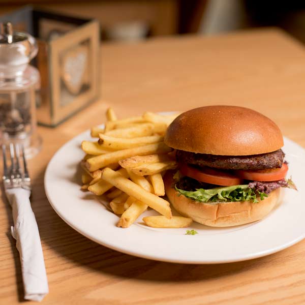 Beefburger and chips