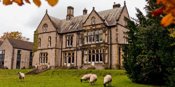 YHA Castleton Losehill Hall exterior