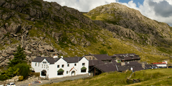 Exterior shot of YHA Snowdon Pen-y-Pass